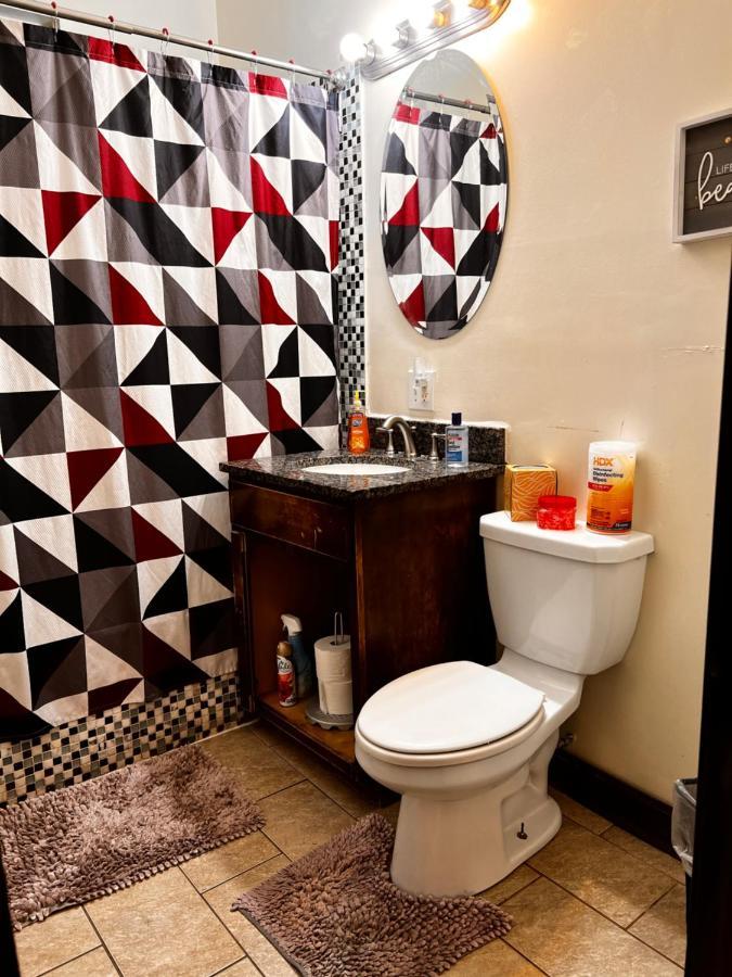 Clean, Spacious, Inexpensive Queen Br Otel Chicago Dış mekan fotoğraf